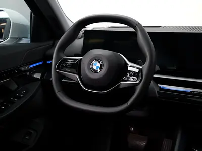 BMW 5 Series 520i, миниатюра 9