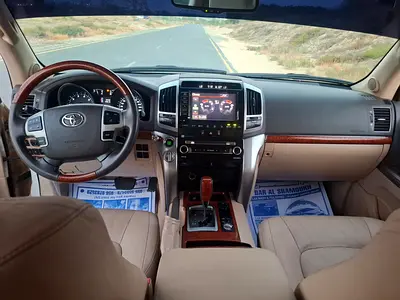 2012 Toyota LAND CRUISER 照片 9
