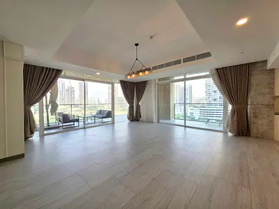 Specious & Upgraded/Ready to Move/Stunning Amenities