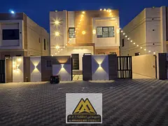 3 master bedrooms, spacious living room, majlis (formal sitting room), kitchen, maid's room. Prime l
