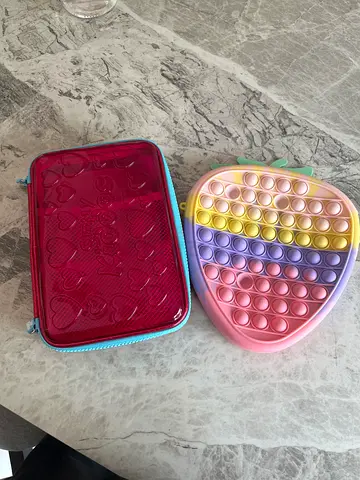 Girls pouch