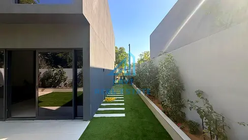 Ready to Move | Single Row 3BR Townhouse | Maid's Room | Private Garden |