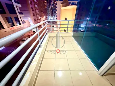 FULLY FURNISHED 1BHK - NEAR MALL & METRO STATION - PRIME LOCATION READY TO MOVE