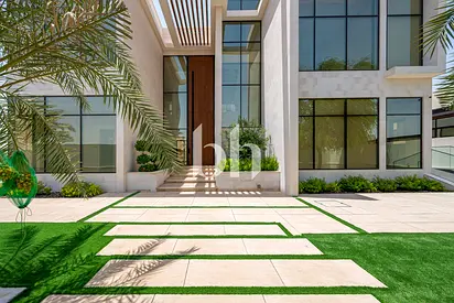 Brand New | Luxury | Expansive Family Villa