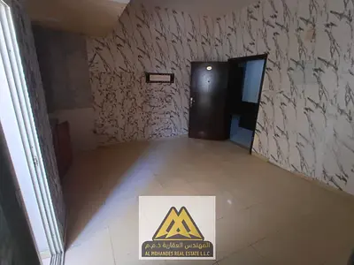 مساحة كبيرة  بلكونة  تكييف مركزي  صيانة على المالك