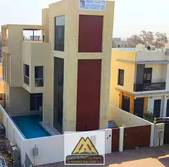 4 master bedrooms Spacious living room Separate dining room Cellular basement Maid's room Privat