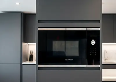 Bosch Built-In Microwave – Excellent Condition | Modern German Design