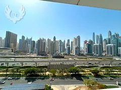 2 Bed w/ Balcony | Marina View | Semi Furnished