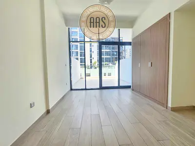 Very nice studio availabel with tares just 42k in 4 cheqs azizi medyan