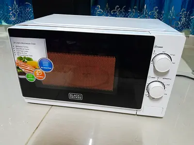 Black+Decker Countertop Microwave - Compact, Used