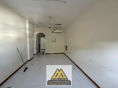غرفة ماستر | مطبخ مغلق | تكييف سبليت | صيانة كاملة قبل التسليم مجانيه | بناية عائلية | باركن متوفر | موقع مميز قريب من جميع الخدمات | سهل الوصول