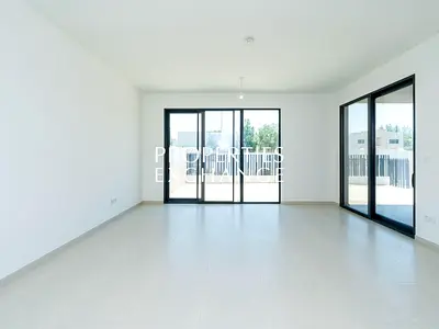 MOTIVATED SELLER | CORNER UNIT | HANDOVER SOON | RESALE