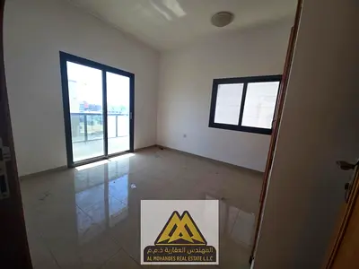 شقة غرفة وصالة للإيجار في الجرف 2 عجمان، بلكونة، خزائن حائط، موقع مميز، 29,000 درهم.