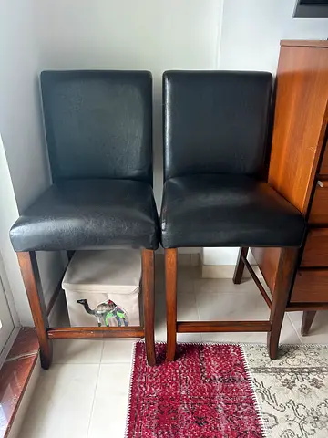 Set of 2 Dark Brown Wood counter Chairs with Black brown Faux Leather Seats