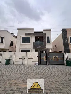 5 master bedrooms Majlis (formal sitting room) Spacious living room Maid's room Main kitchen Prepara