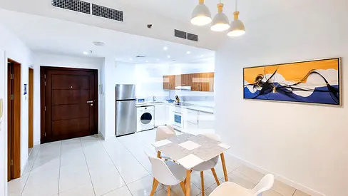 Upgraded 1BR | Near Tram| Prime Location