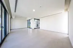 Vacant Villa | Big Plot | Single Row | 4 Bedroom