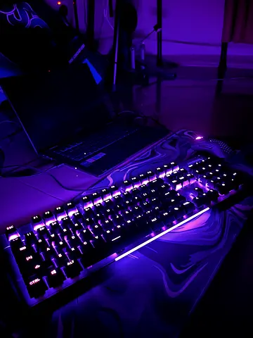 Selling a reddragon monitor along with keyboard and mouse