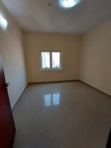 PRIME LOCATION*1BHK AVAILABLE FOR FAMILY JUST IN 36K *6 CHEQUES PAYMENT* OPPOSITE TO SAHARA CENTER