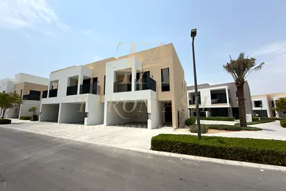 PRIME LOCATION | CORNER PLOT | WADI RIVER