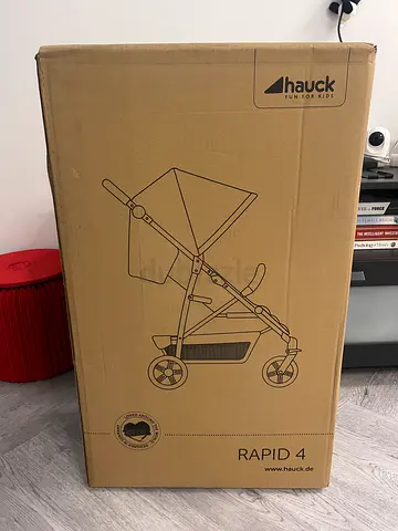 Hauck Rapid 4 stroller (new in box) - compact pram stroller
