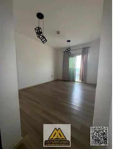 Master bedroom | Central air conditioning | Spacious area | Distinctive view