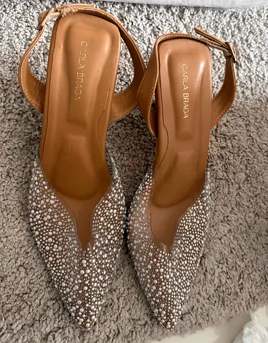 Carla Braga beige SIZE 38 sandal
