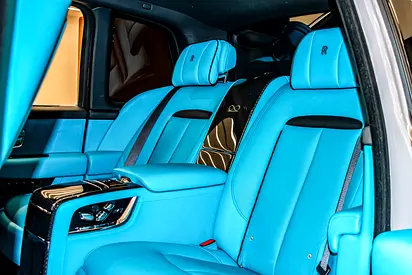 2025 ROLLS-ROYCE CULLINAN — миниатюра 18