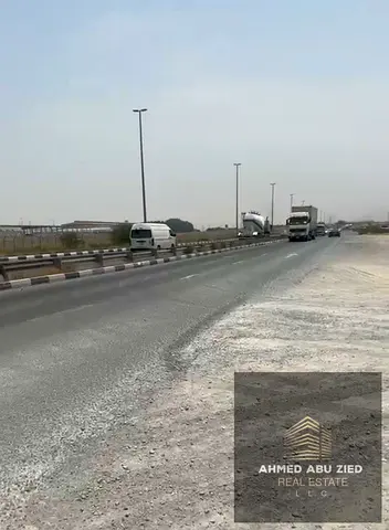 أرض سكني استثماري للبيع في الجرف الصناعية 2 عجمان مساحة 6728 قدم أرضي +1 موقع مميز ثاني قطعة من الزاوية وقريبة من شارع الحمرية بسعر مليون و100 ألف نها