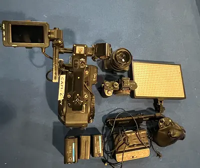 Sony PXW-FS7 XDCAM memory camcorder/ Accessories Includes case/ Sony Alpha A7SII ILCE-7SM2