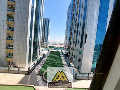 فرصة استثمارية وسكنية استثنائية للتملك الحر في إمارة عجمان، حيث نعلن عن طرح شقة متميزة بنظام غرفة وصالة (1BHK) للبيع في أبراج الشرق (Orient Towers) ال