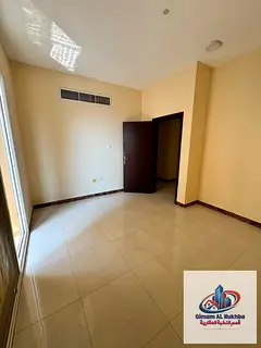 🏡 For Rent – One-Bedroom Apartment with Balcony | Al Majarah Corniche, Sharjah** Second-tenant 