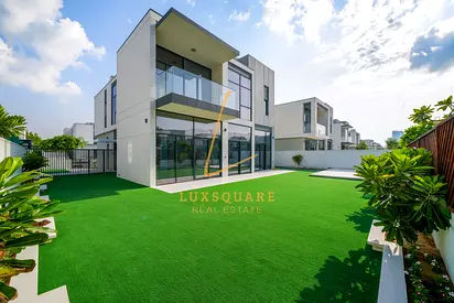 BEST LOCATION | LARGE VILLA | READY TO MOVE
