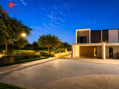 Corner | Big Plot | Vacant on Transfer | Elevated