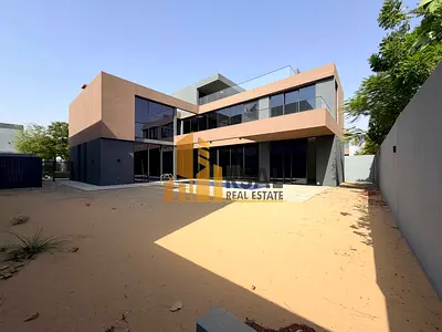 5bedroom villa || Brand new || private pool || back side park