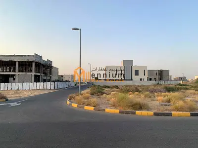 للبيع في بساتين الزبير ارض جاهزة للبناء بسعر 559.999 درهم كاش