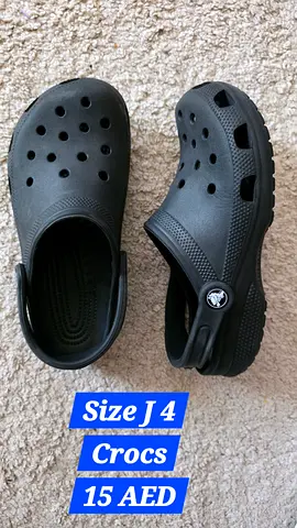Black Crocs clogs - Size J4 (Kids), Gently used