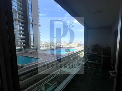 Spacious 1BR I Pool View I Prime Location