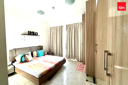 Closed Kitchen| Chiller Free| Near Metro