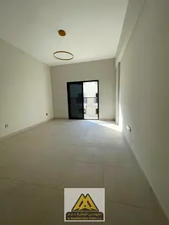 Excellent location | Excellent price | Vibrant area | Close to all amenities | Regular maintenance i