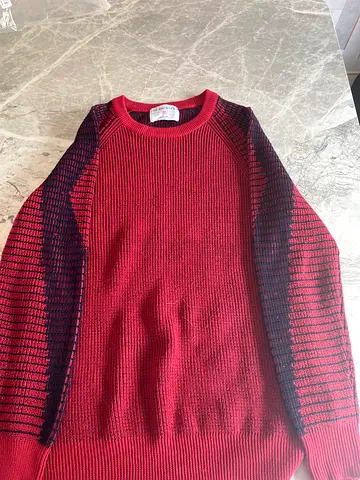 Sweat shirt