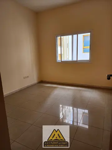 بلكونه ب اطلاتله مفتوحه * ارقي التشطيبات * مساحه كبيره * سعر خيال * صيانه فري * تكيف مركزي * تسهيل ف الدفعات