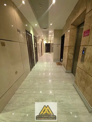 مساحة كبيرة وتشطيب ممتاز غرفتان وصالة واسعة. مساحة كبيرة. خزائن مدمجة بالحائط.