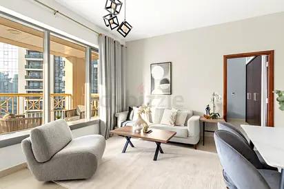 Silkhaus 1BR w/ Desk | Near Burj Khalifa