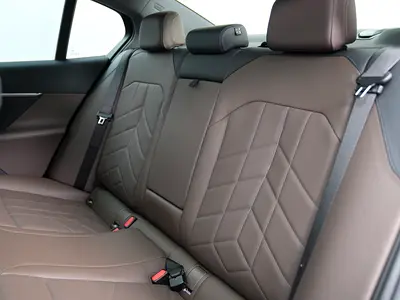 BMW 5 Series 520i, миниатюра 13
