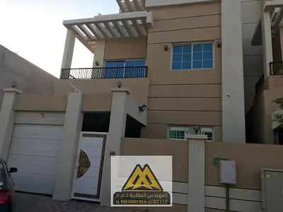 5 bedrooms Majlis (formal sitting room) 2 living rooms Maid's room Rooftop Prime location near Mohammed Bin Zayed Road