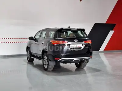 2021 Toyota FORTUNER 照片 8
