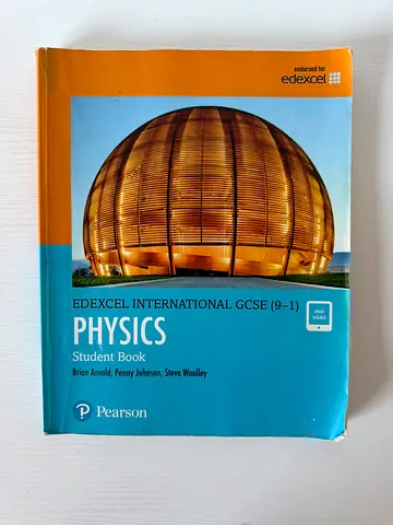 IGCSE Pearson Edexcel Physics Student Book - Used
