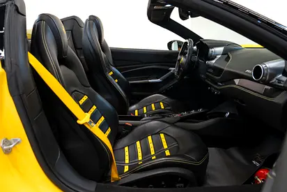 صورة 11 لـ 2023 Ferrari F8 SPIDER