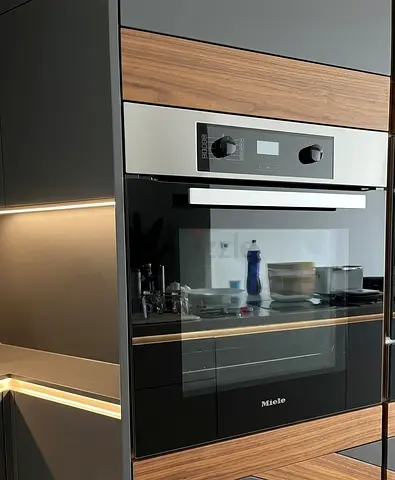 Miele Series 6 Built-In Combi Oven 60cm – Like New | Premium German Engineering
